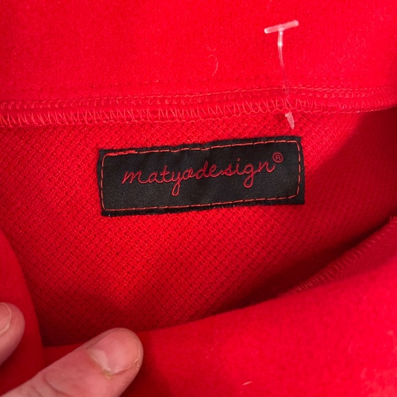 Beautiful red cape made in Hungry by Matyadesign - Picture 4 of 10